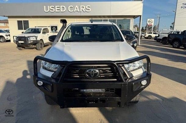 2020 Toyota Hilux SR in White
