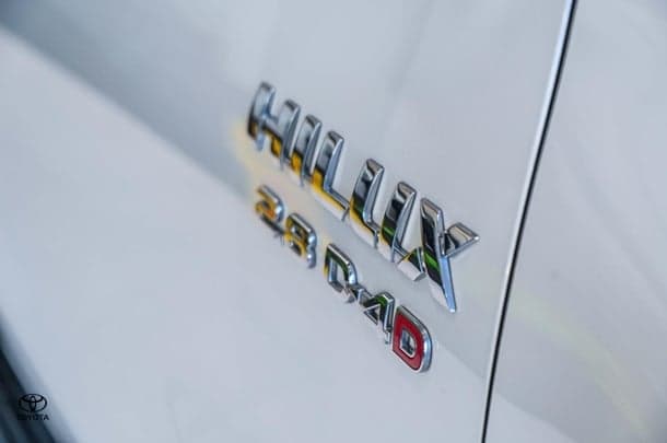 2022 Toyota Hilux SR5 in White