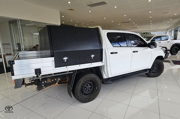 2020 Toyota Hilux SR in White
