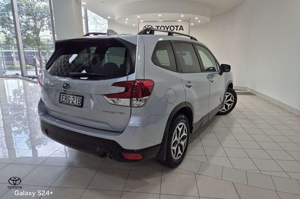 2021 Subaru Forester 2.5i-L in Silver