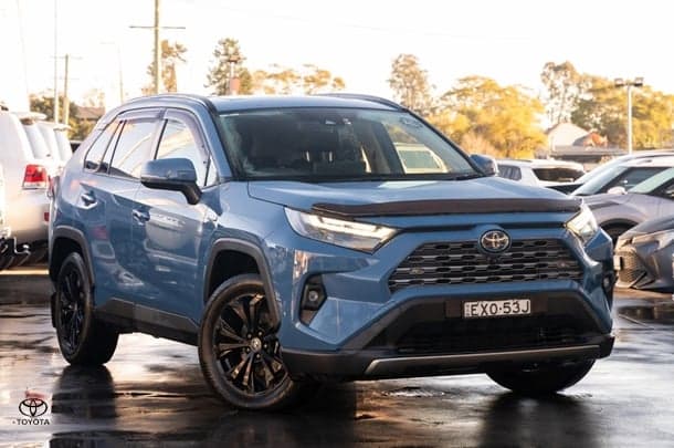 2022 Toyota RAV4 Cruiser in Blue