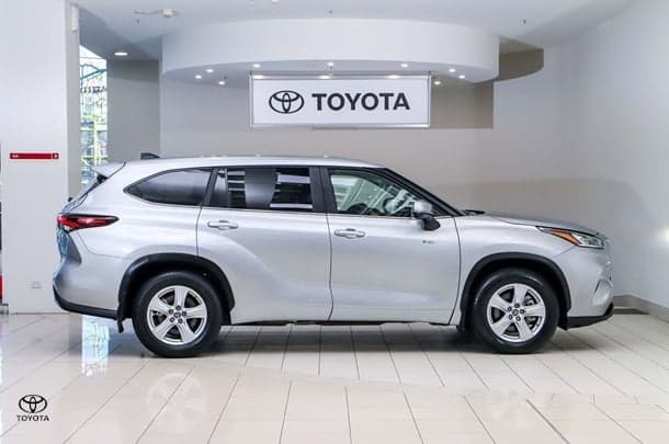 2025 Toyota Kluger GX in Silver