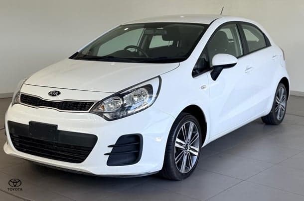2016 Kia Rio S in White