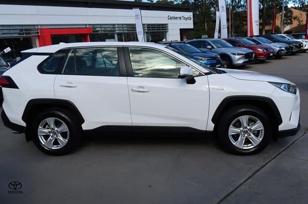 2020 Toyota RAV4 GX in White