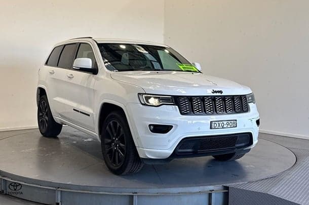 2018 Jeep Grand Cherokee Laredo in White