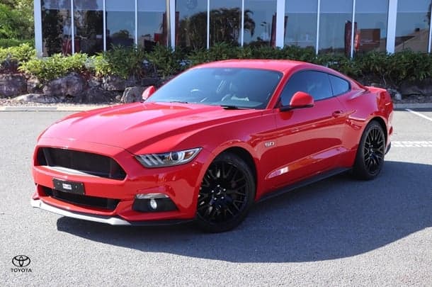 2015 Ford Mustang GT in Grey