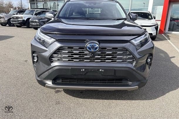 2023 Toyota RAV4 Cruiser 2WD in Silver