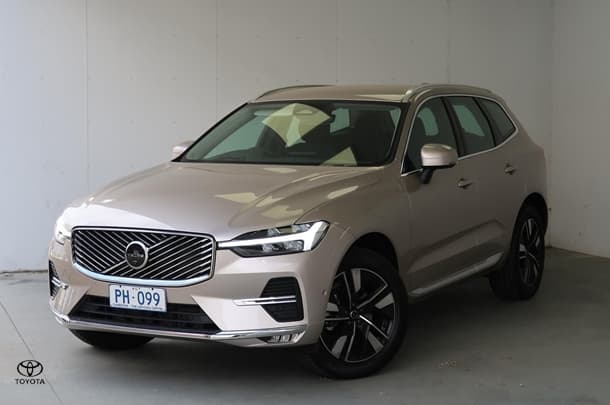 2025 Volvo XC60 Plus B5 Bright in Other
