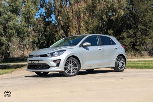 2022 Kia Rio SX in Silver