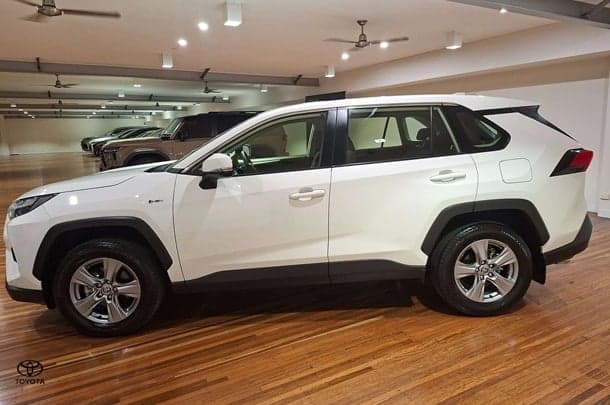 2025 Toyota RAV4 GX-2WD in White