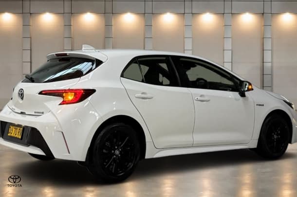 2023 Toyota Corolla Ascent Sport Hybrid in White