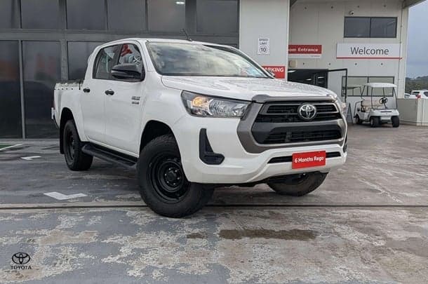 2020 Toyota Hilux SR in White