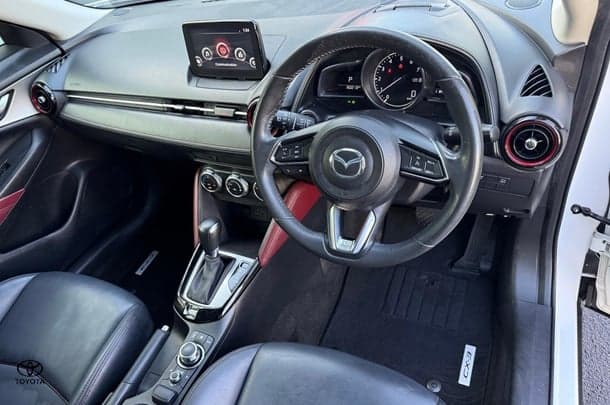 2017 Mazda CX-3 sTouring in White