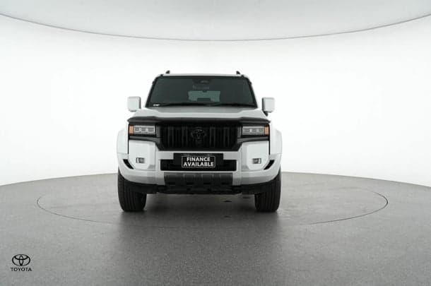 2025 Toyota Landcruiser Prado Kakadu in White