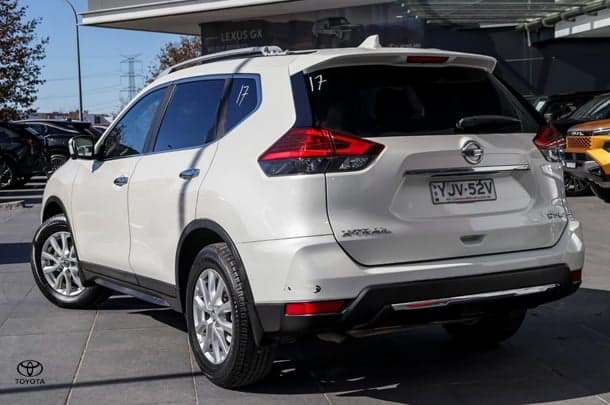 2020 Nissan X-TRAIL ST-L in White