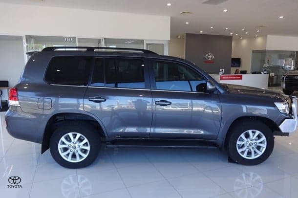 2018 Toyota Landcruiser VX in Silver