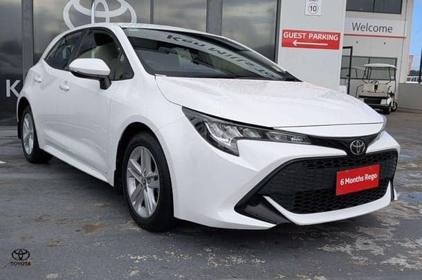 2020 Toyota Corolla Ascent Sport in White
