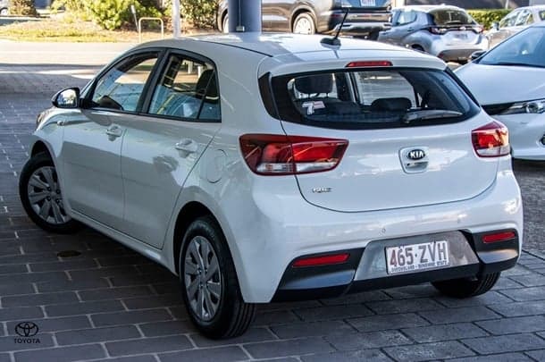2019 Kia Rio S in White