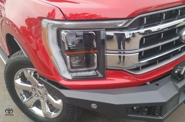 2023 Ford F-150 Lariat in Grey