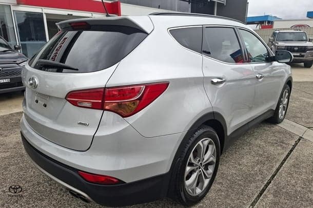 2014 Hyundai Santa Fe Highlander in Silver
