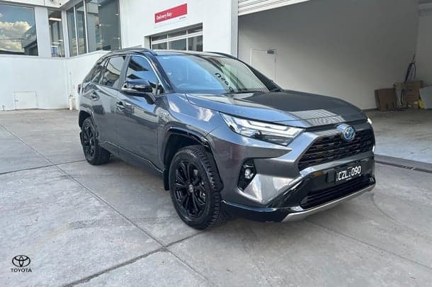 2024 Toyota RAV4 XSE (AWD) in Two Tone Black