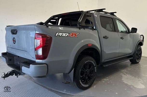 2024 Nissan Navara PRO-4X in Grey