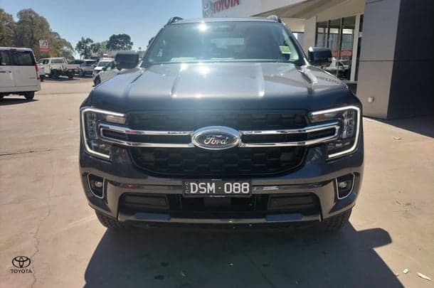2025 Ford Everest Trend in Grey