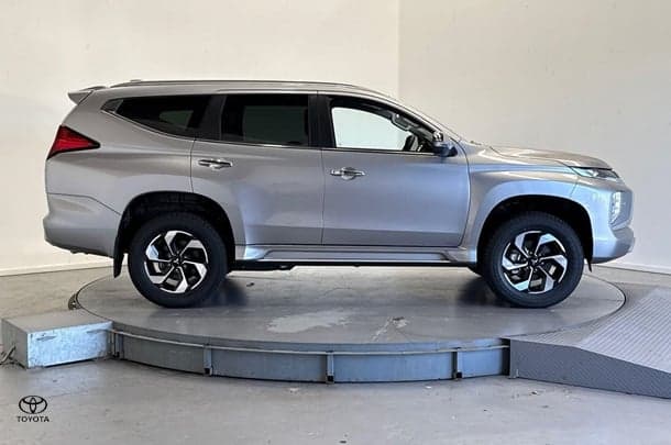 2024 Mitsubishi Pajero Sport Exceed in Silver
