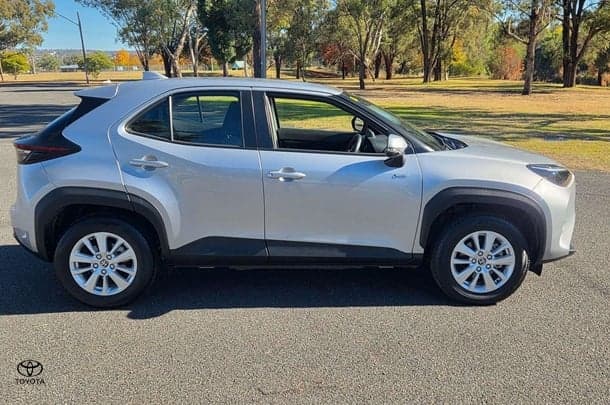 2024 Toyota Yaris Cross GX in Silver