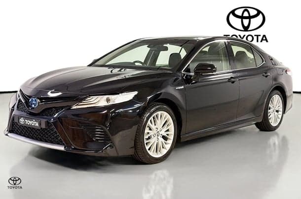 2020 Toyota Camry SL in Black