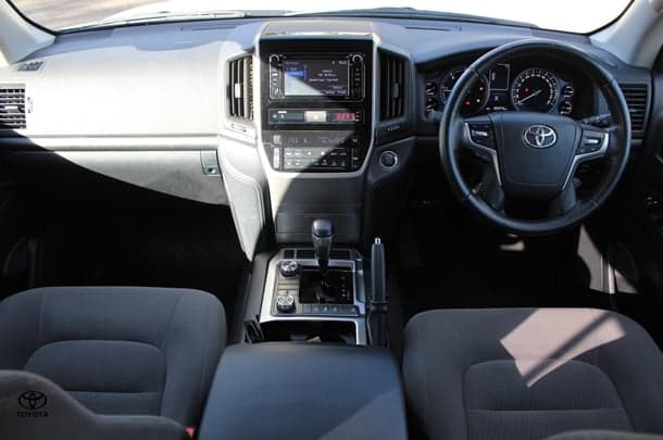 2020 Toyota Landcruiser GXL in White