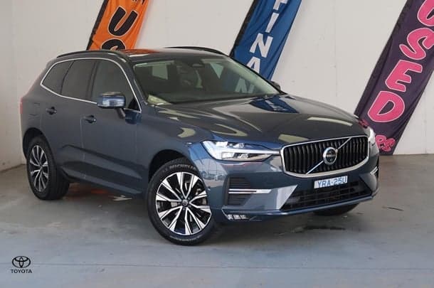 2023 Volvo XC60 Plus B5 in Blue
