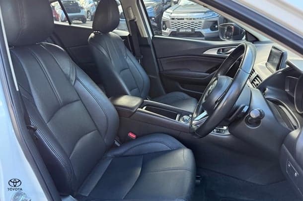 2016 Mazda 3 Touring in White