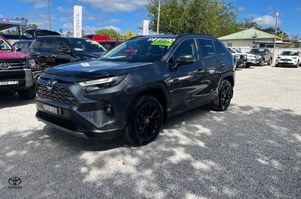 2022 Toyota RAV4 Cruiser-AWD in Silver