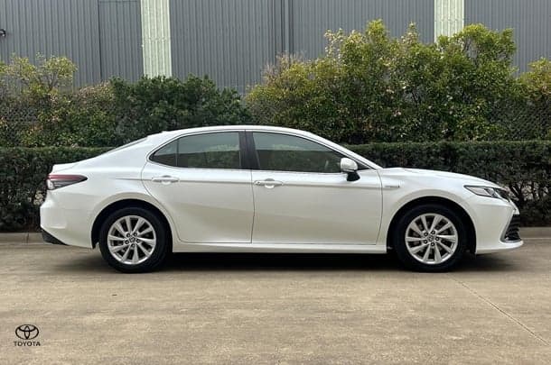 2022 Toyota Camry Ascent in White