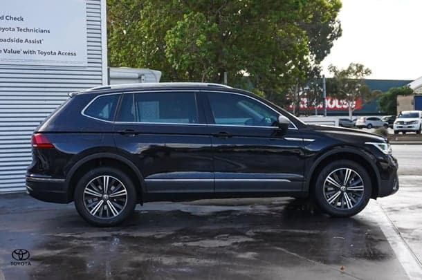 2022 Volkswagen Tiguan 132TSI Life Allspace in Black