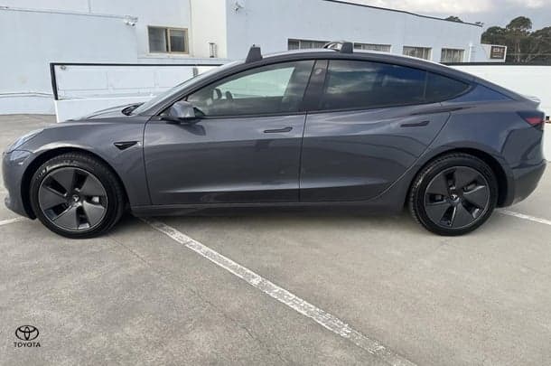2022 Tesla Model 3 Rear-Wheel Drive in Grey