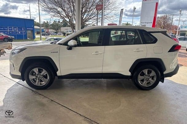 2024 Toyota RAV4 GX in White