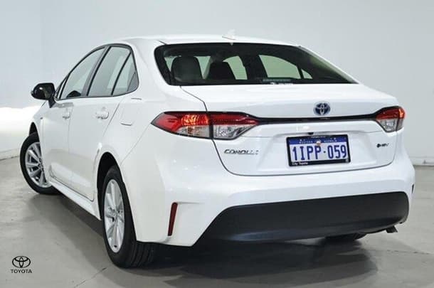 2025 Toyota Corolla Ascent Sport Hybrid in White