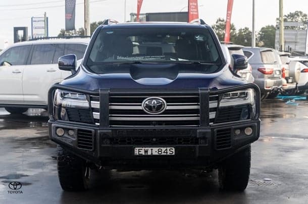 2022 Toyota Landcruiser VX in Blue