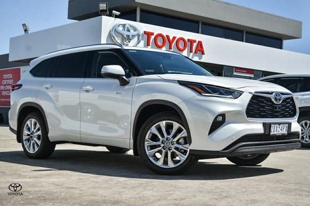 2025 Toyota Kluger AWD GRANDE in White