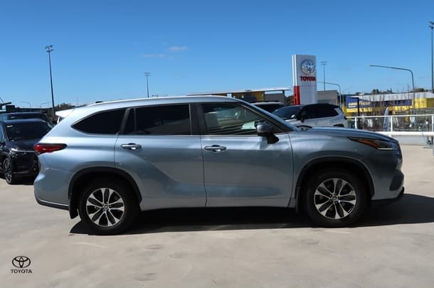 2023 Toyota Kluger GXL in Blue