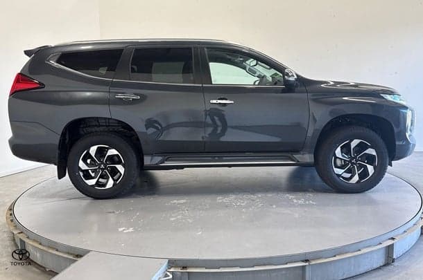 2024 Mitsubishi Pajero Sport Exceed in Grey