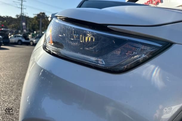 2023 Toyota Kluger GXL in White