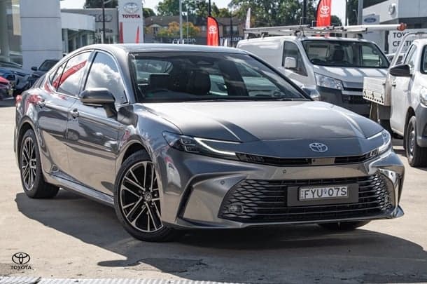 2025 Toyota Camry SL in Silver