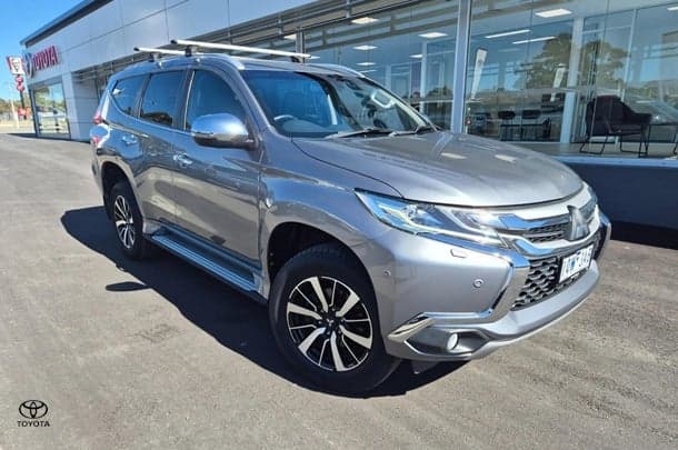 2018 Mitsubishi Pajero Sport Exceed in Grey