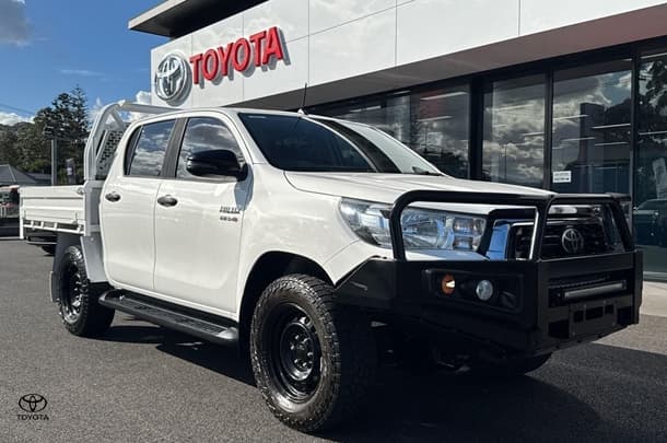 2019 Toyota Hilux SR in White