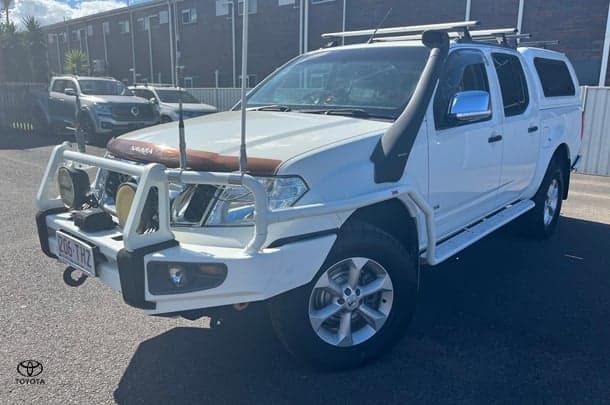 2012 Nissan Navara ST-X in White