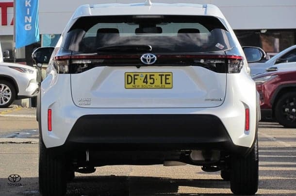 2022 Toyota Yaris Cross GX in White