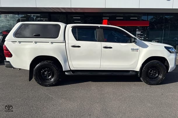 2021 Toyota Hilux SR in White